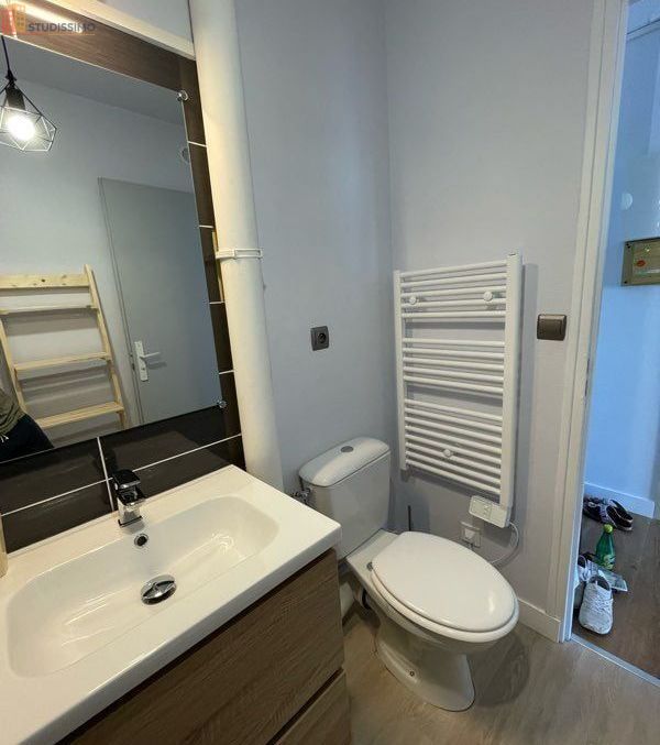 Studio meublé 25m² La Chapelle-Saint-Luc - Meublé, 3e étage - Photo 2