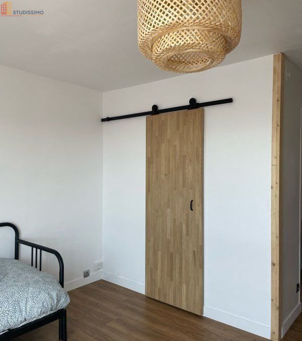 Studio meublé 25m² La Chapelle-Saint-Luc - Meublé, 3e étage - Photo 1
