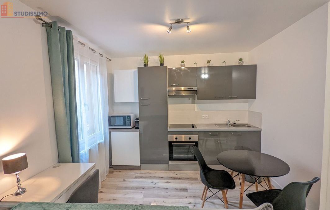Studio meublé 25m² Troyes centre - Meublé, proche commodités - Photo 1