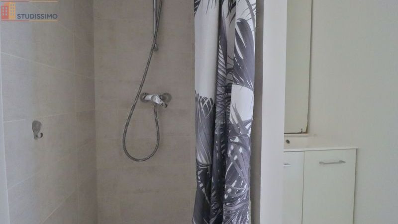 Studio meublé 18m² Troyes - Meublé, DPE D - Photo 2