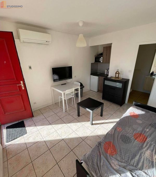 Studio à Sainte-Savine