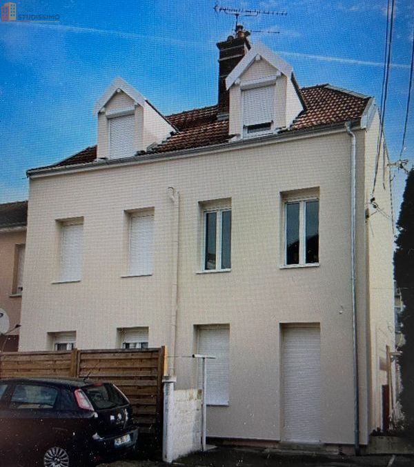 Studio à Sainte-Savine