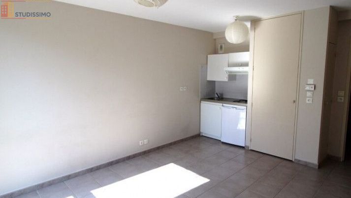 Studio meublé 25m² Troyes - Meublé, DPE C - Photo 3