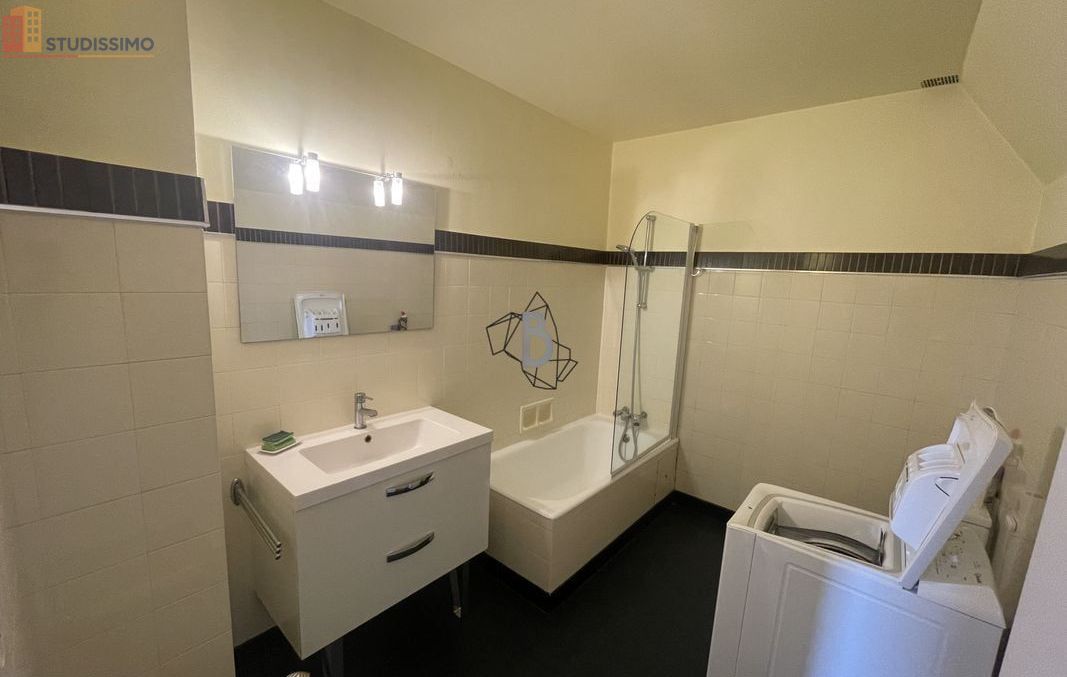 Studio meublé 40m² Rodez - Dernier étage, lumineux - Photo 2