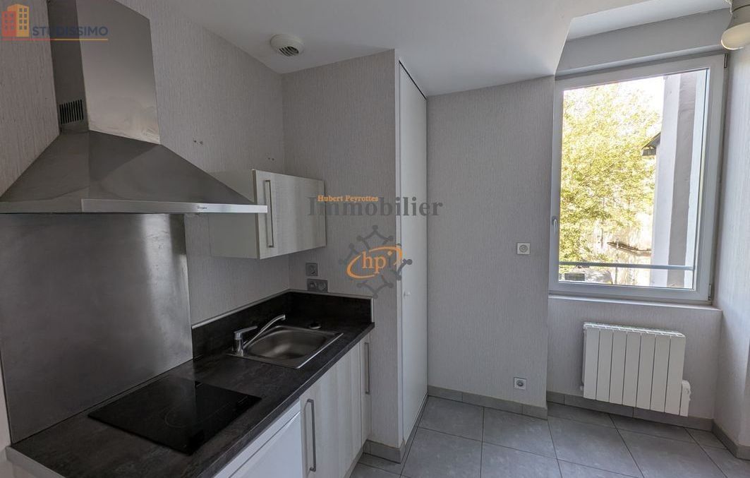 Studio 15m² Saint-Affrique - DPE C - Photo 3