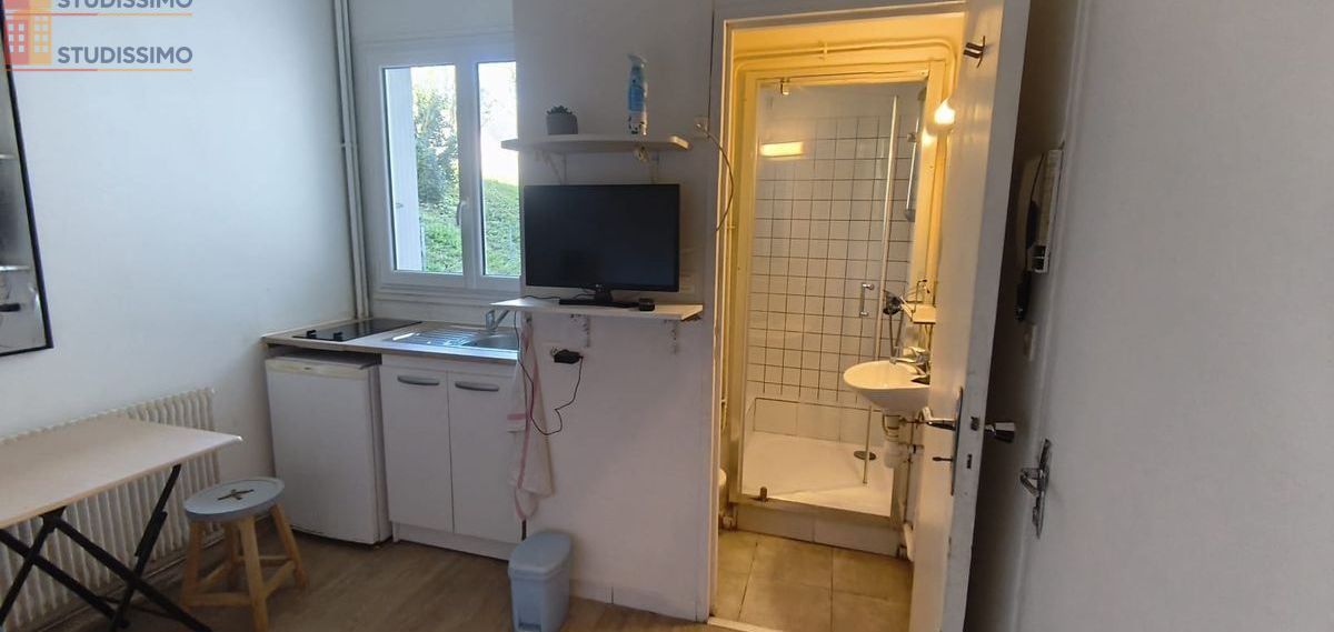 Studio meublé 10m² Rodez - Calme, 3e étage - Photo 2