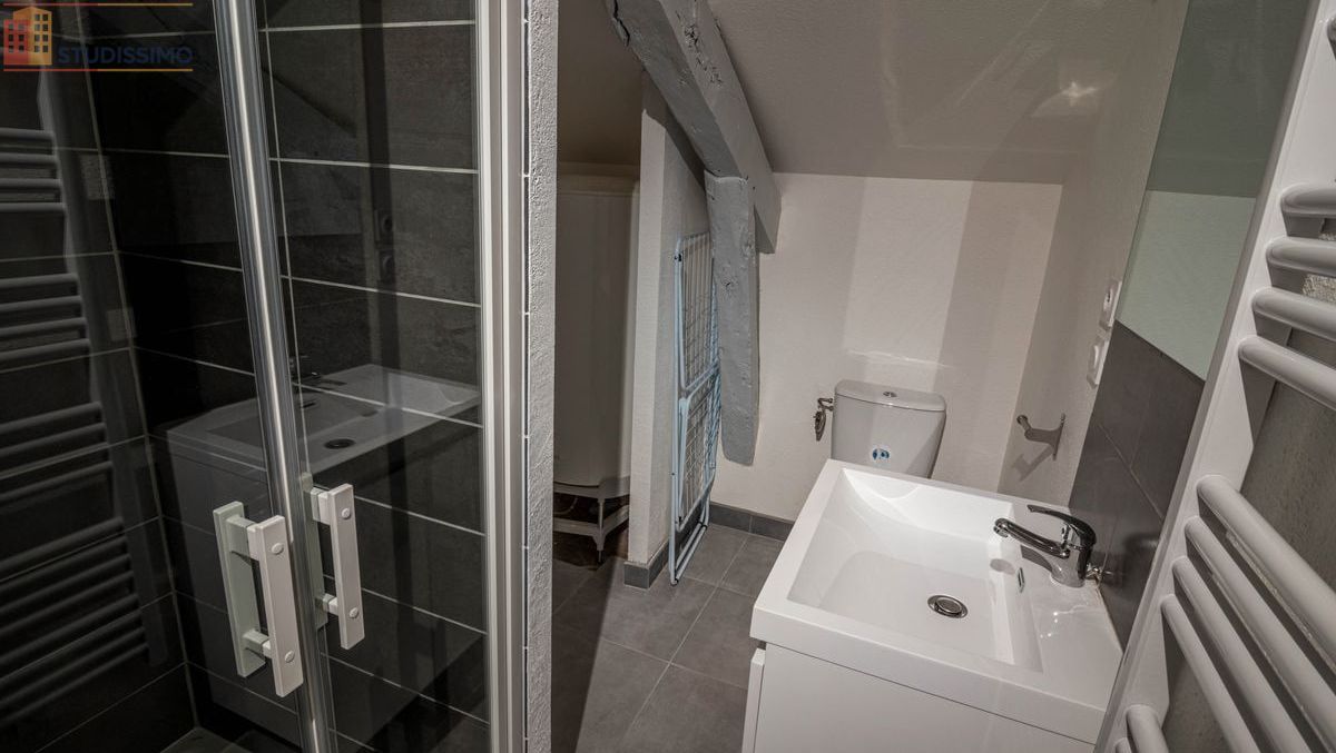 Studio meublé 21m² Villefranche-de-Rouergue - Cosy, meublé - Photo 2