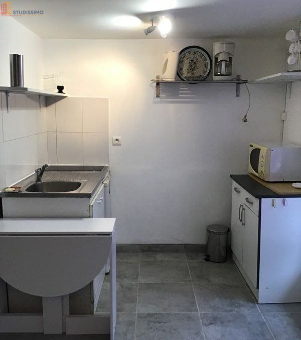 Studio meublé 22m² Aix-en-Provence 13100 - Parking - Photo 2