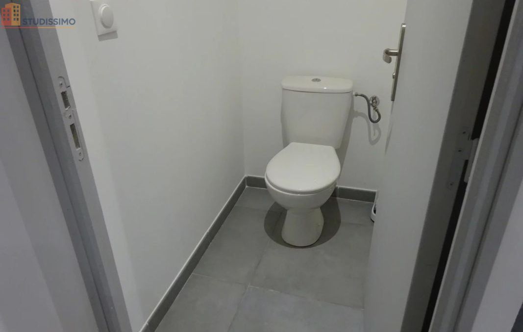 Studio meublé 25m² Martigues - Meublé, DPE C - Photo 3