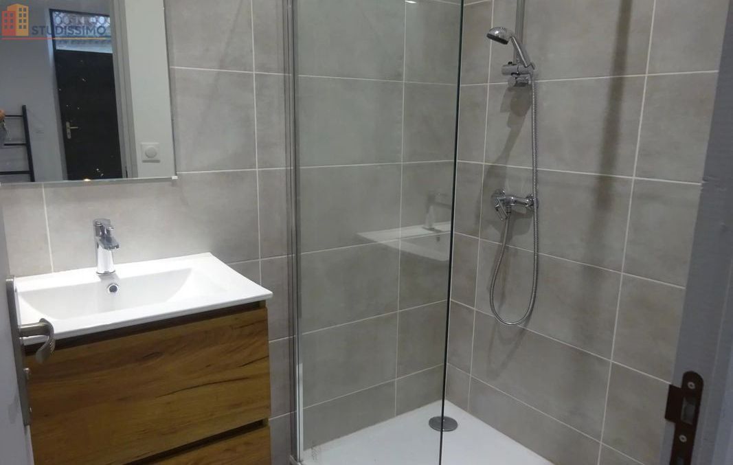 Studio meublé 25m² Martigues - Meublé, DPE C - Photo 1