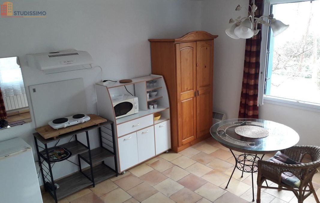 Studio meublé 18m² Aix-en-Provence Luynes - Meublé, calme - Photo 1