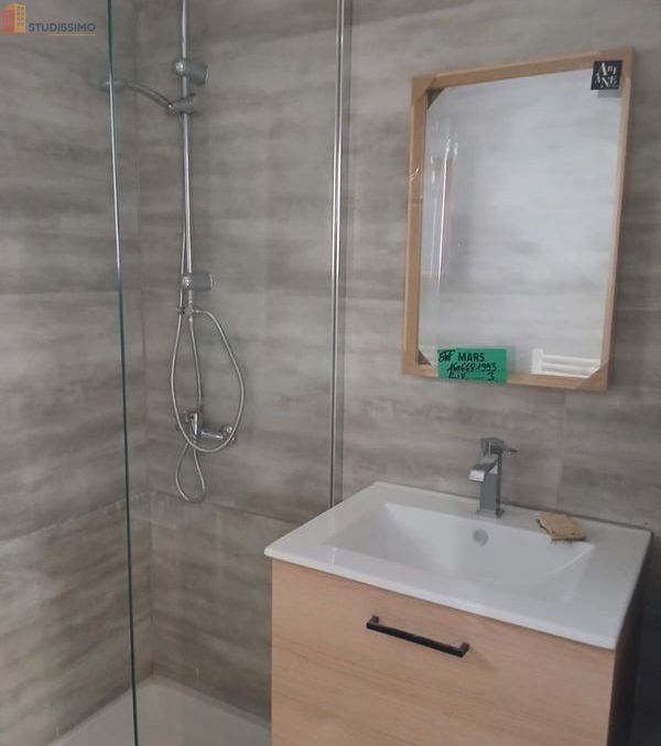 Studio 35m² Châteaurenard - (noir) - Photo 2