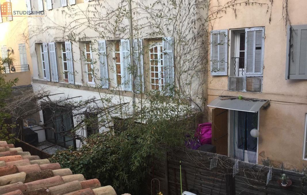 Studio meublé 27m² Aix-en-Provence centre - Calme, lumineux - Photo 1
