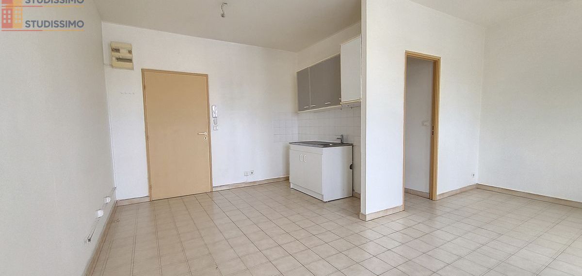 Studio 31m² Arles - étage 2/3 - Photo 2