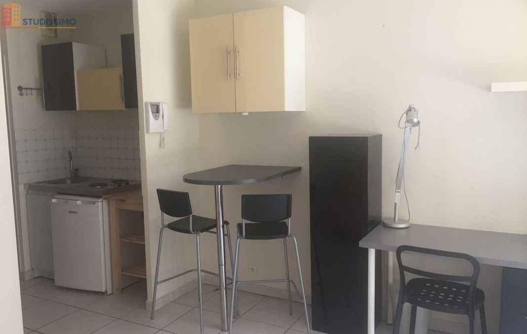 Studio meublé 25m² Aix-en-Provence - Meublé, 1er étage - Photo 1