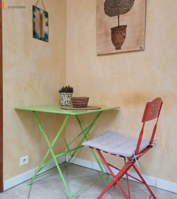 Studio meublé 19m² Aix-en-Provence - Jardin, parking - Photo 2