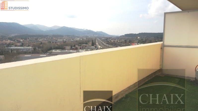 Studio 26m² Aubagne - Niveau élevé, belle luminosité - Photo 2
