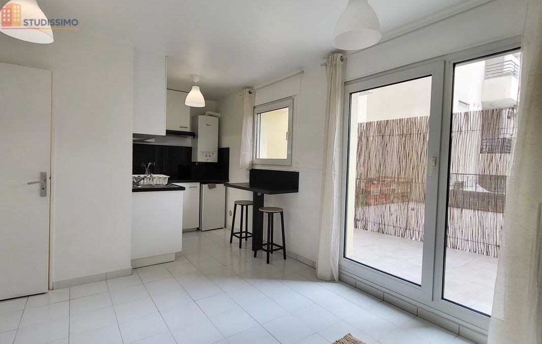 Studio meublé 21m² Marseille 6e - Meublé, 2e étage - Photo 5