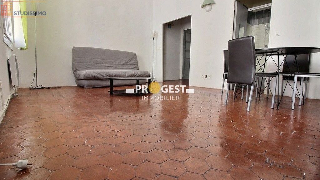Studio meublé 35m² Aix-en-Provence - Meublé, 3e étage - Photo 1