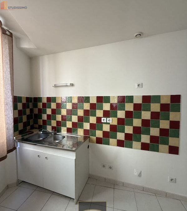 Studio 31m² Aubagne - Lumineux, 2ème étage - Photo 3