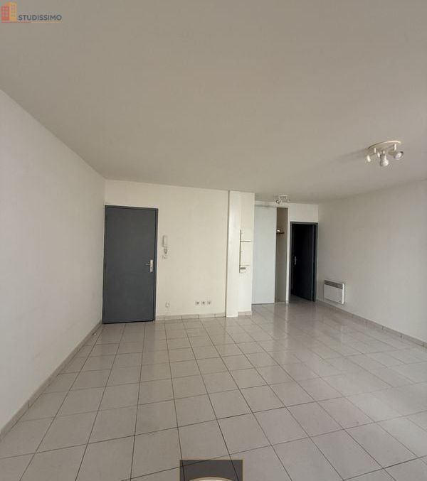 Studio 31m² Aubagne - Lumineux, 2ème étage - Photo 2