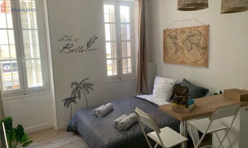 Studio meublé 17m² Salon-de-Provence - Centre-ville, lumineux - Photo 2