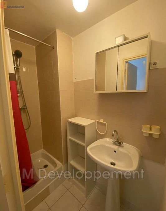 Studio meublé 26m² Aix-en-Provence - 1er étage, lumineux - Photo 3