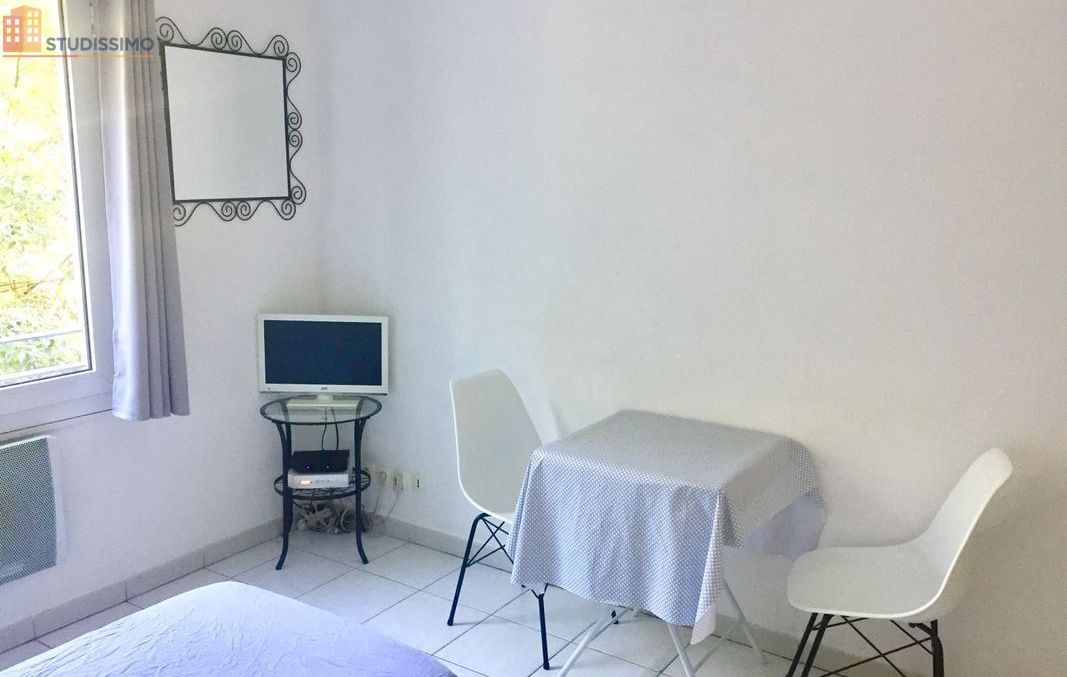 Studio meublé 19m² Aix-en-Provence centre - Proche Rotonde - Photo 1