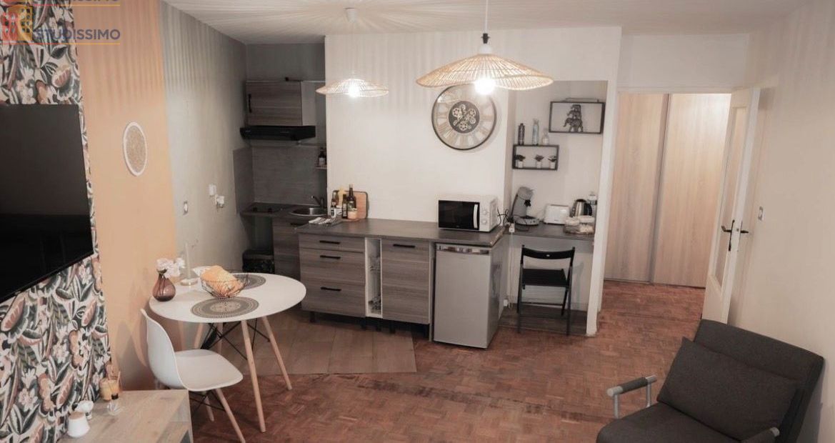 Studio meublé 27m² Marseille 1er - Proche Saint-Charles, lumineux - Photo 1
