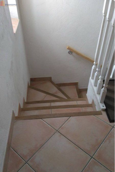 Studio meublé 22m² Gardanne 13120 - Meublé, au 1er étage - Photo 5