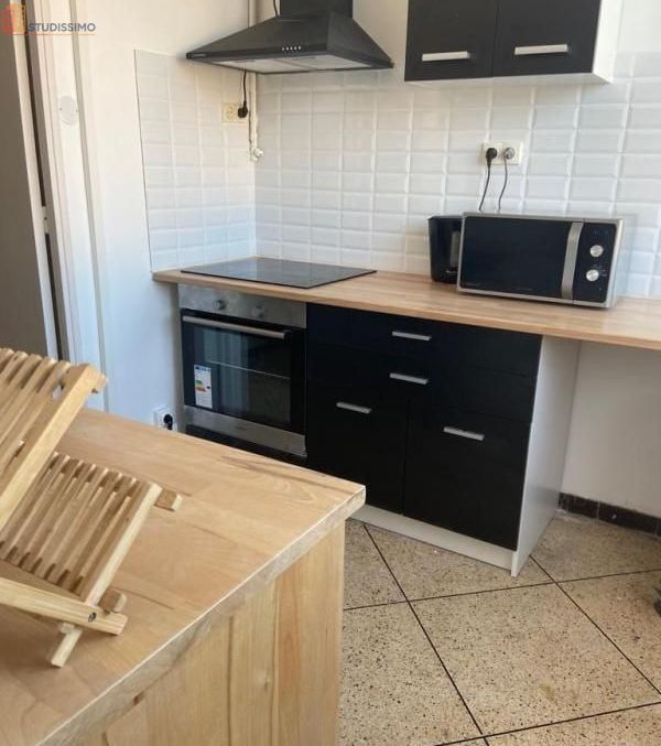 Studio meublé 11m² Marseille 3e - Lumineux, étage élevé - Photo 4
