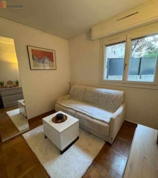Studio meublé 12m² Marseille 8e - Meublé, 1er étage - Photo 4