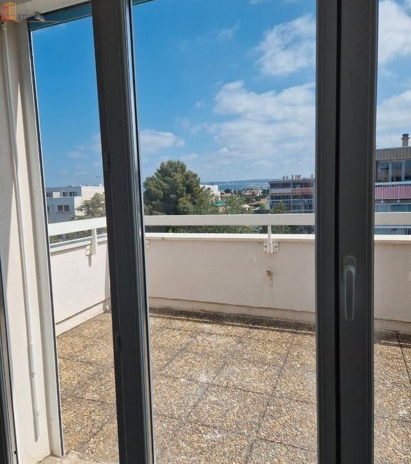 Studio à Marignane