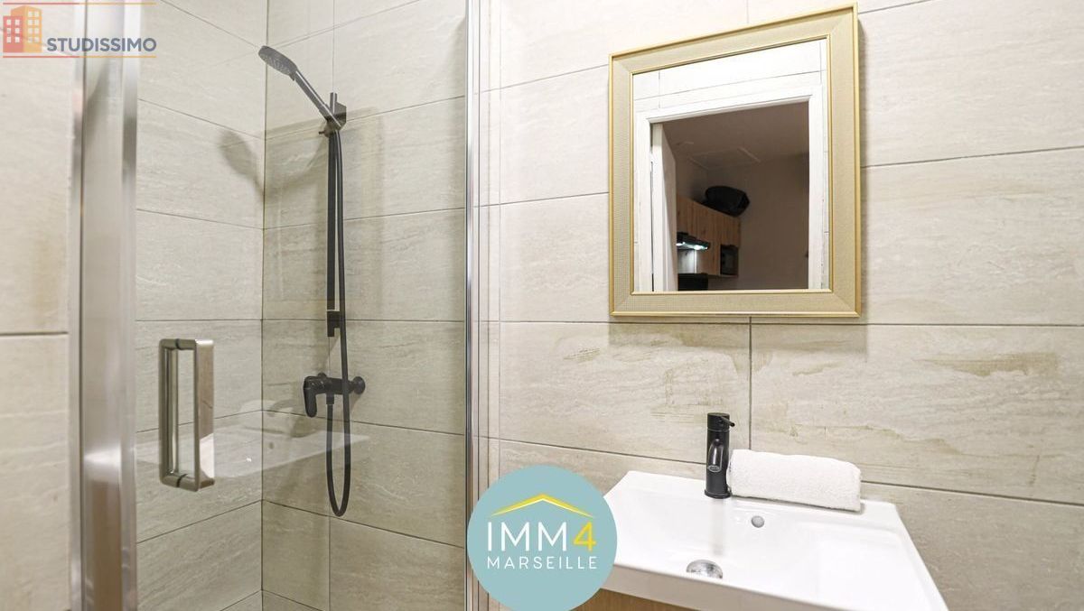 Studio meublé 22m² Marseille 6e - Meublé, 1er étage - Photo 1