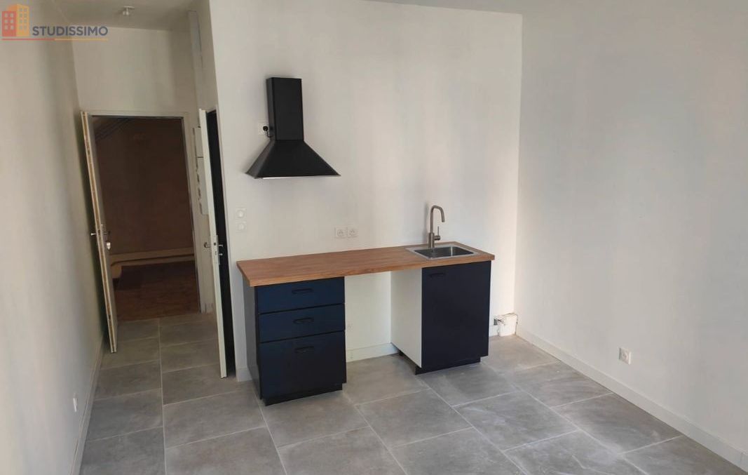 Studio à Salon-de-Provence