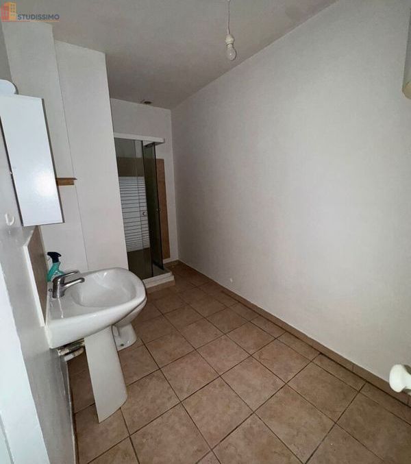Studio 40m² Marignane 13700 - Photo 3