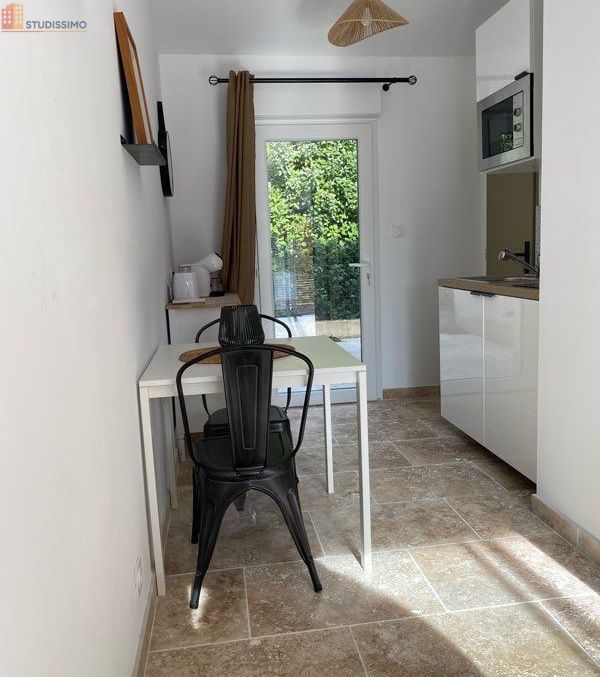 Studio meublé 20m² Noves - Disponible septembre à juin - Photo 2