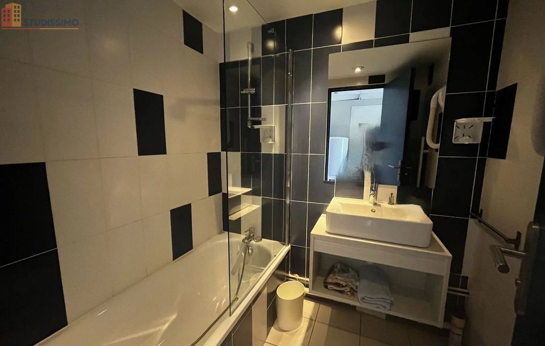 Studio meublé 23m² Arles - Meublé, 1er étage - Photo 3