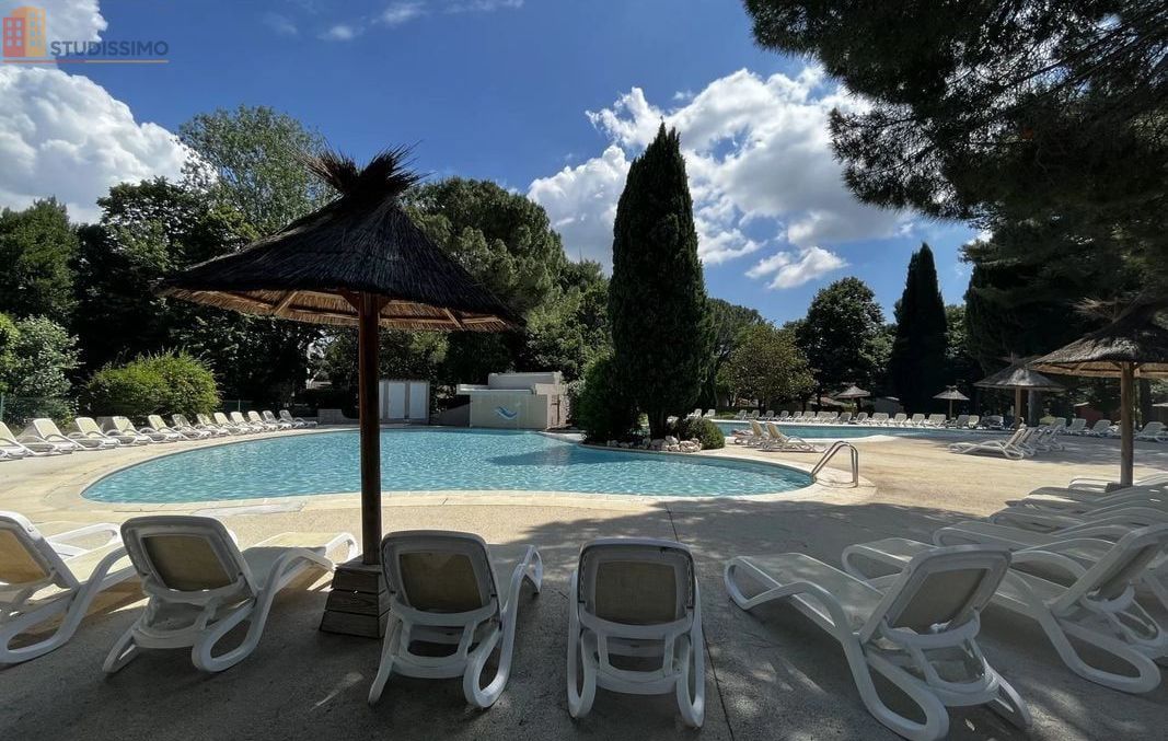 Studio meublé 23m² Arles - Meublé, 1er étage - Photo 1