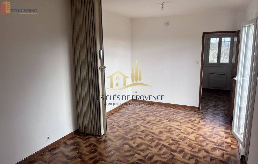 Studio 30m² Berre-l'Étang - DPE D, 1er étage - Photo 6