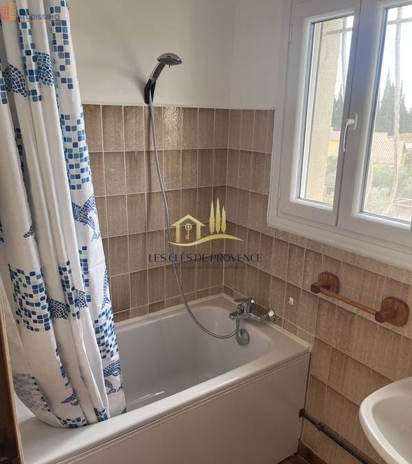 Studio 30m² Berre-l'Étang - DPE D, 1er étage - Photo 3