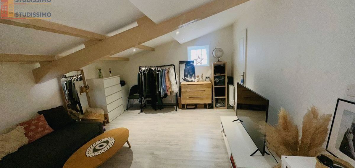 Studio 30m² Roquefort-la-Bédoule 13830 - Photo 1