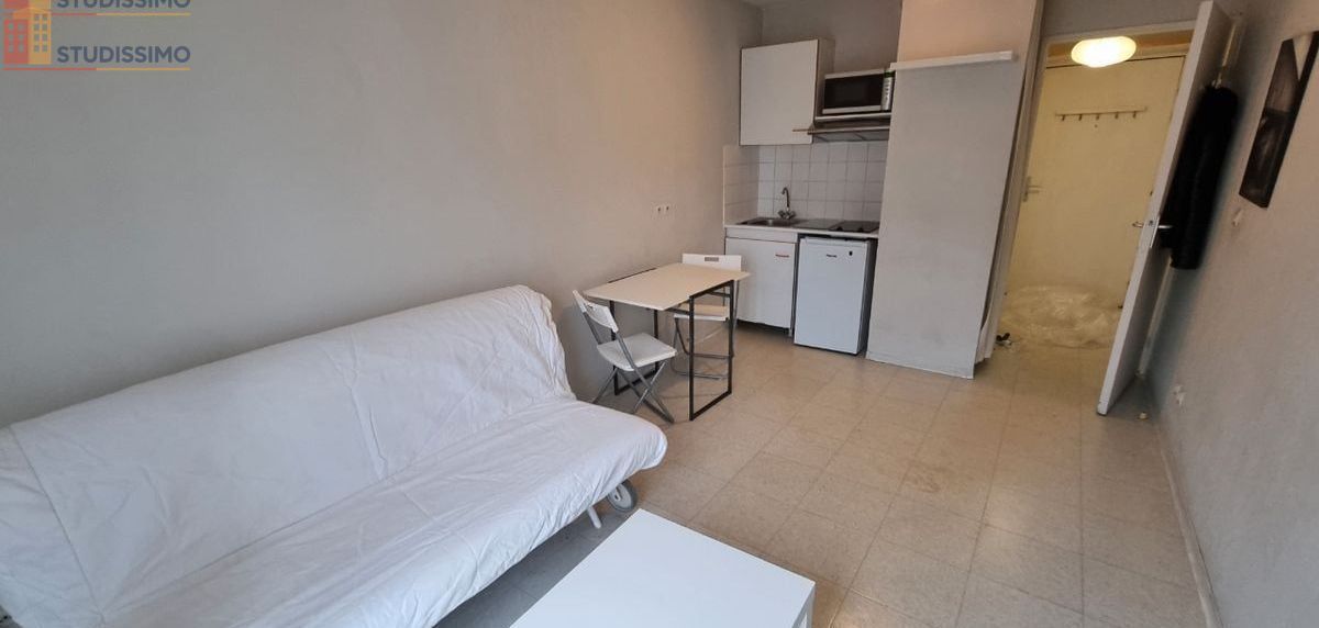 Studio 19m² Marseille 3e - Meublé, dernier étage - Photo 1