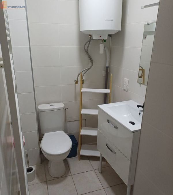 Studio meublé 20m² Narbonne 11100 - Rénové, lumineux - Photo 2