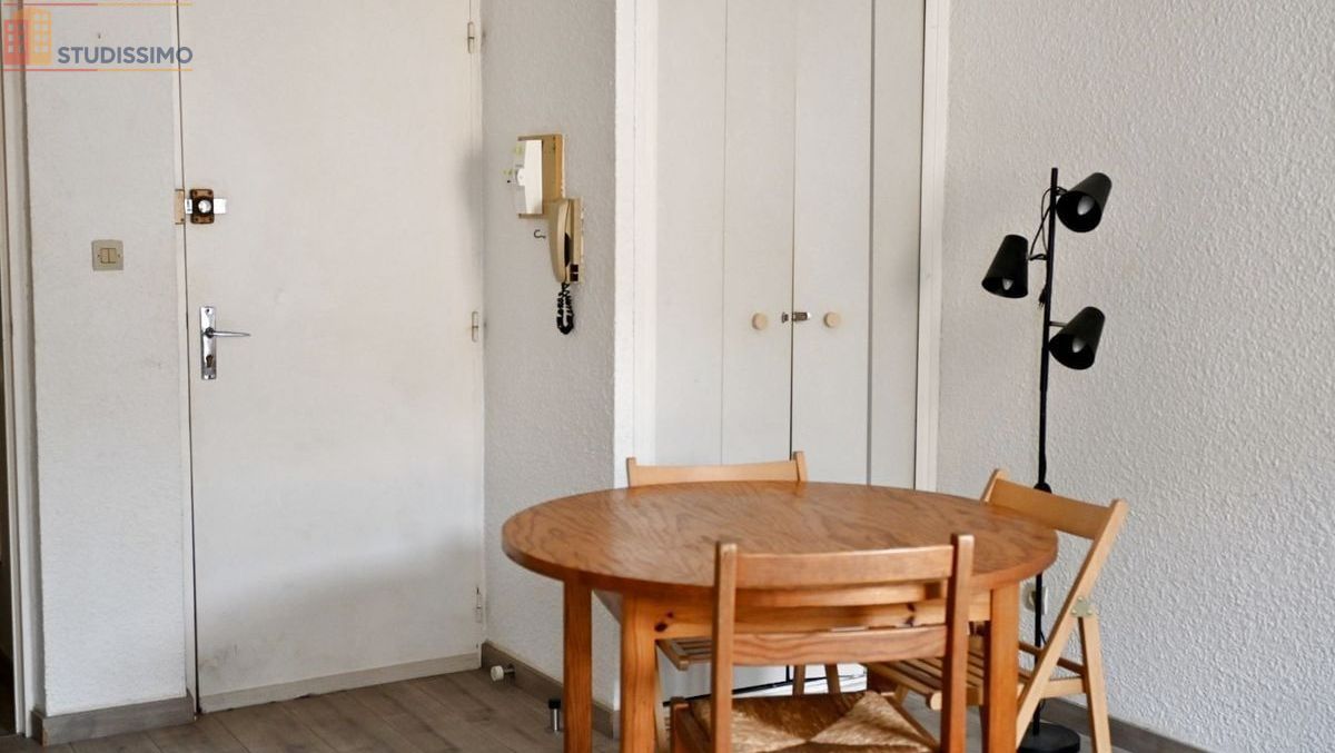 Studio 23m² Carcassonne - Meublé, dernier étage - Photo 3