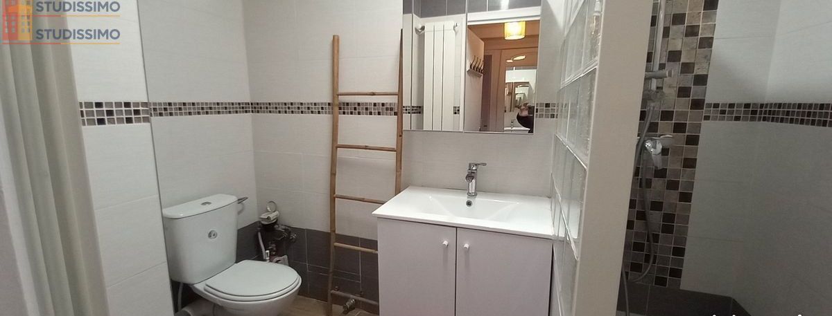 Studio 30m² Marseille 6e - Étage élevé, DPE D - Photo 2