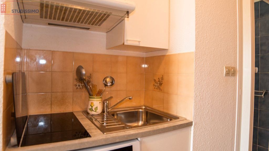 Studio meublé 18m² Port-la-Nouvelle - Meublé, DPE C - Photo 7