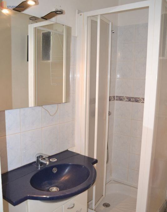 Studio meublé 18m² Aix-en-Provence 13090 - Parking individuel - Photo 2