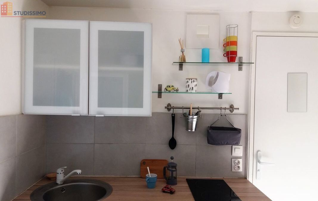 Studio meublé 18m² Trets 13530 - Balcon, meublé - Photo 2