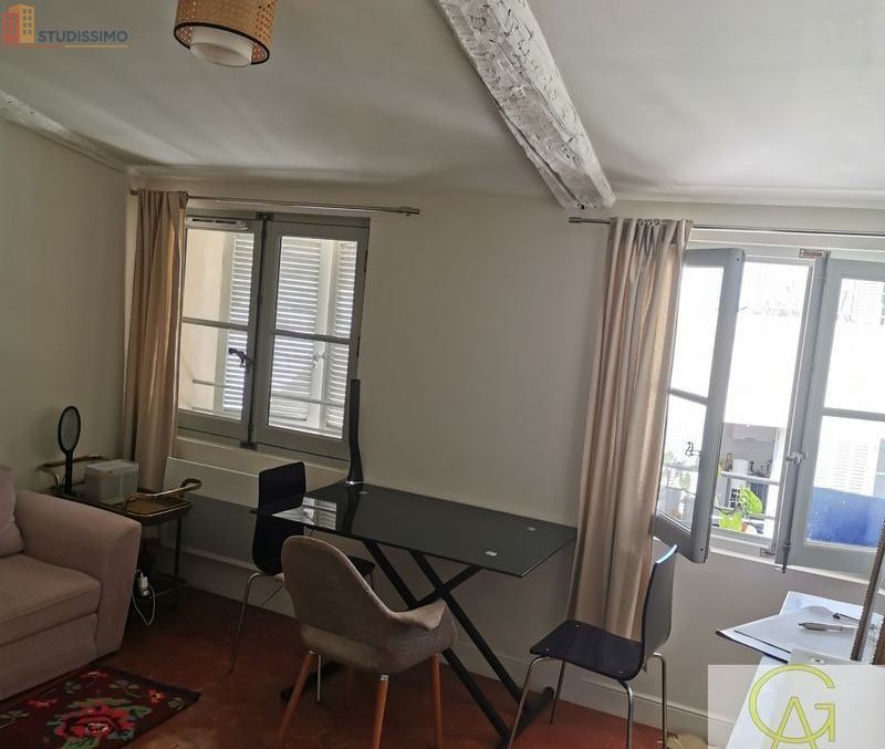 Studio 25m² Aix-en-Provence - (aucune caractéristique) - Photo 3